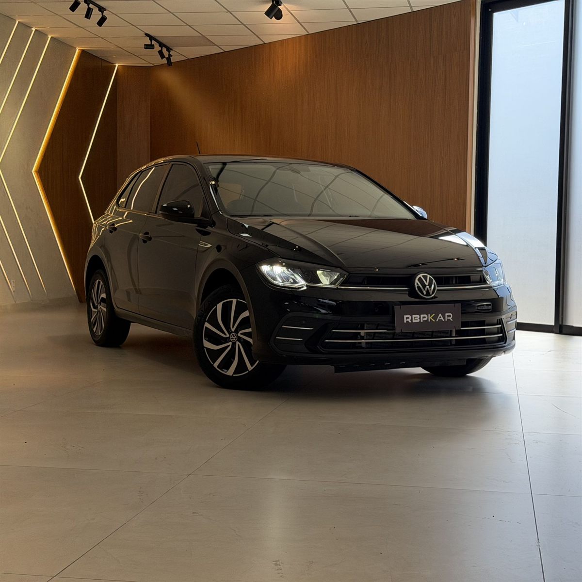 Volkswagen Polo Highline 2023/2024 Preto
